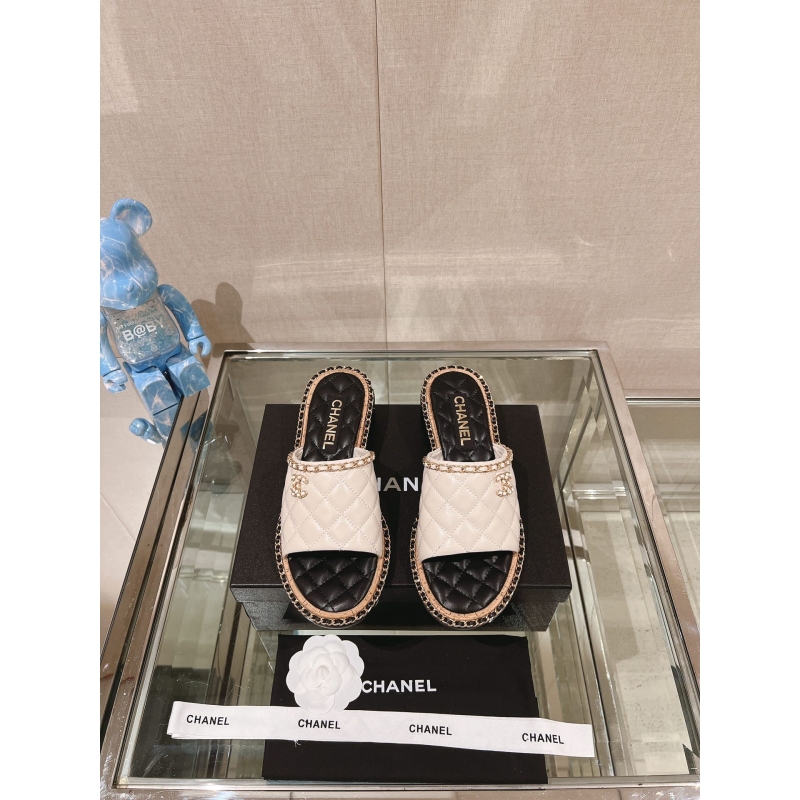 Ch*el slippers